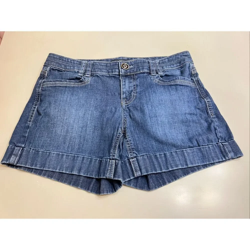 White House Black Market Women's Cuffed Stretch Flap Denim Shorts Blue Sz 0